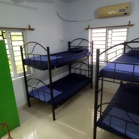 Funk Monk Villa Hostel Pondicherry Auroville Quarto foto