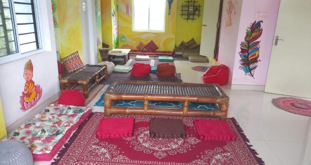 Funk Monk Villa Hostel Pondicherry Auroville Exterior foto